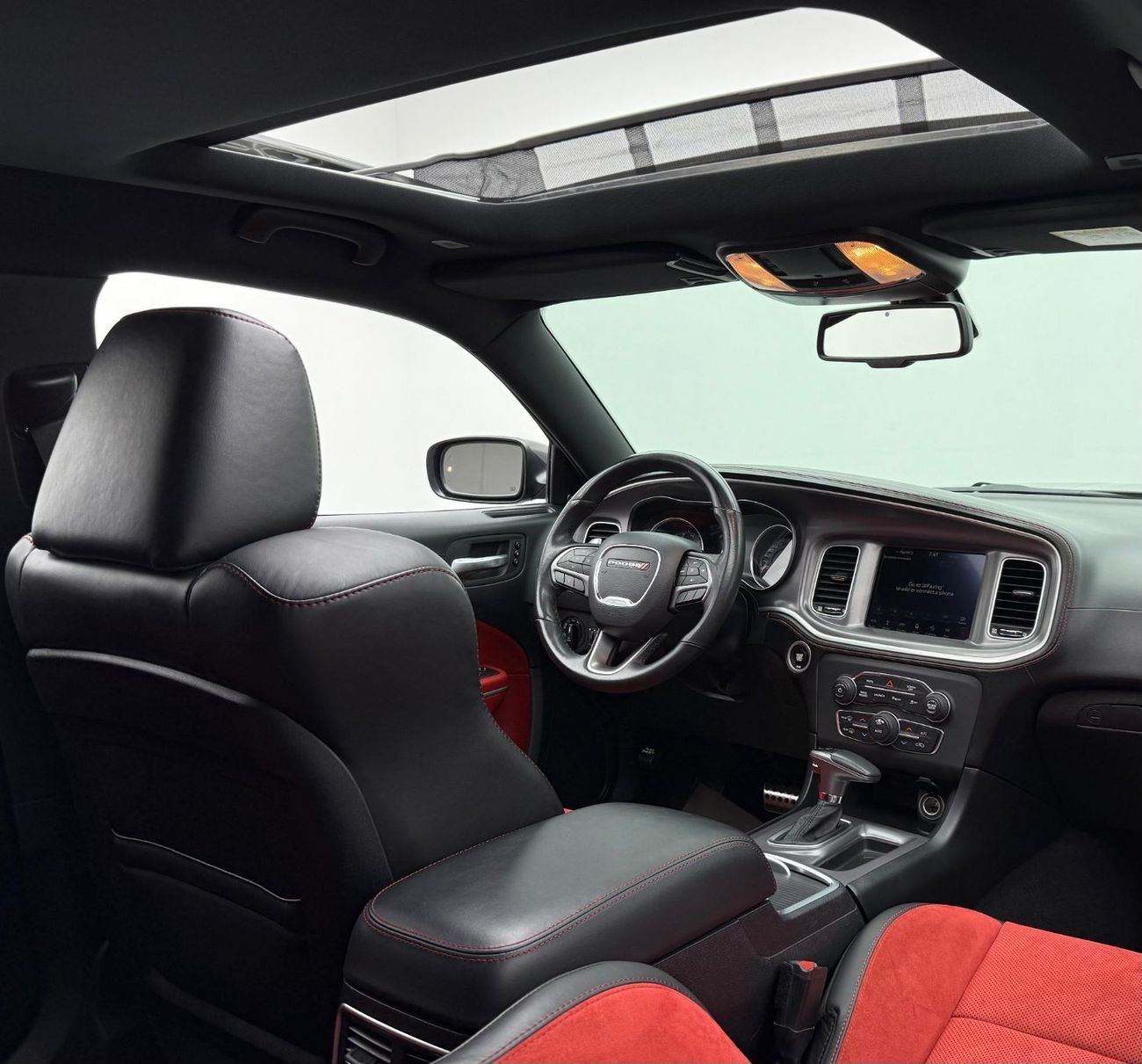 Dodge Charger SRT 392 6.4L (485 HP) 2019 Dodge Challenger SRT 392, Warranty, Full Service History, Excellent Condi