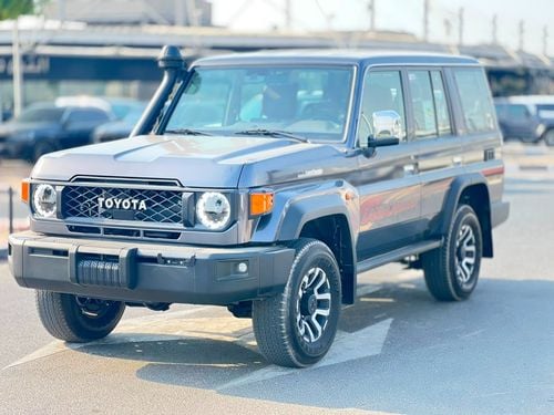 Toyota Land Cruiser Pickup 70
