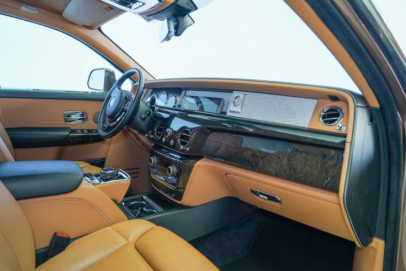 رولز رويس فانتوم EWB 6.8L