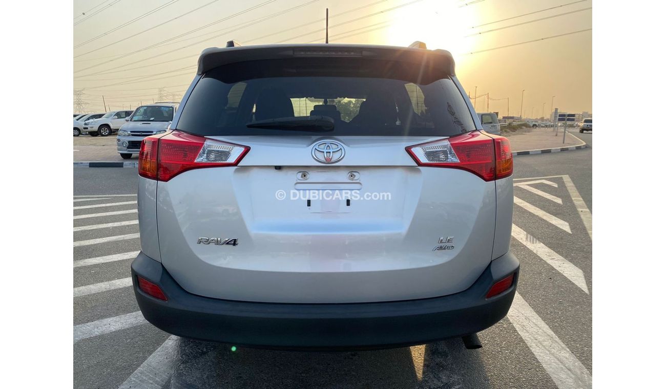 Toyota RAV4 2014 TOYOTA RAV4 LE AWD / MID OPYION