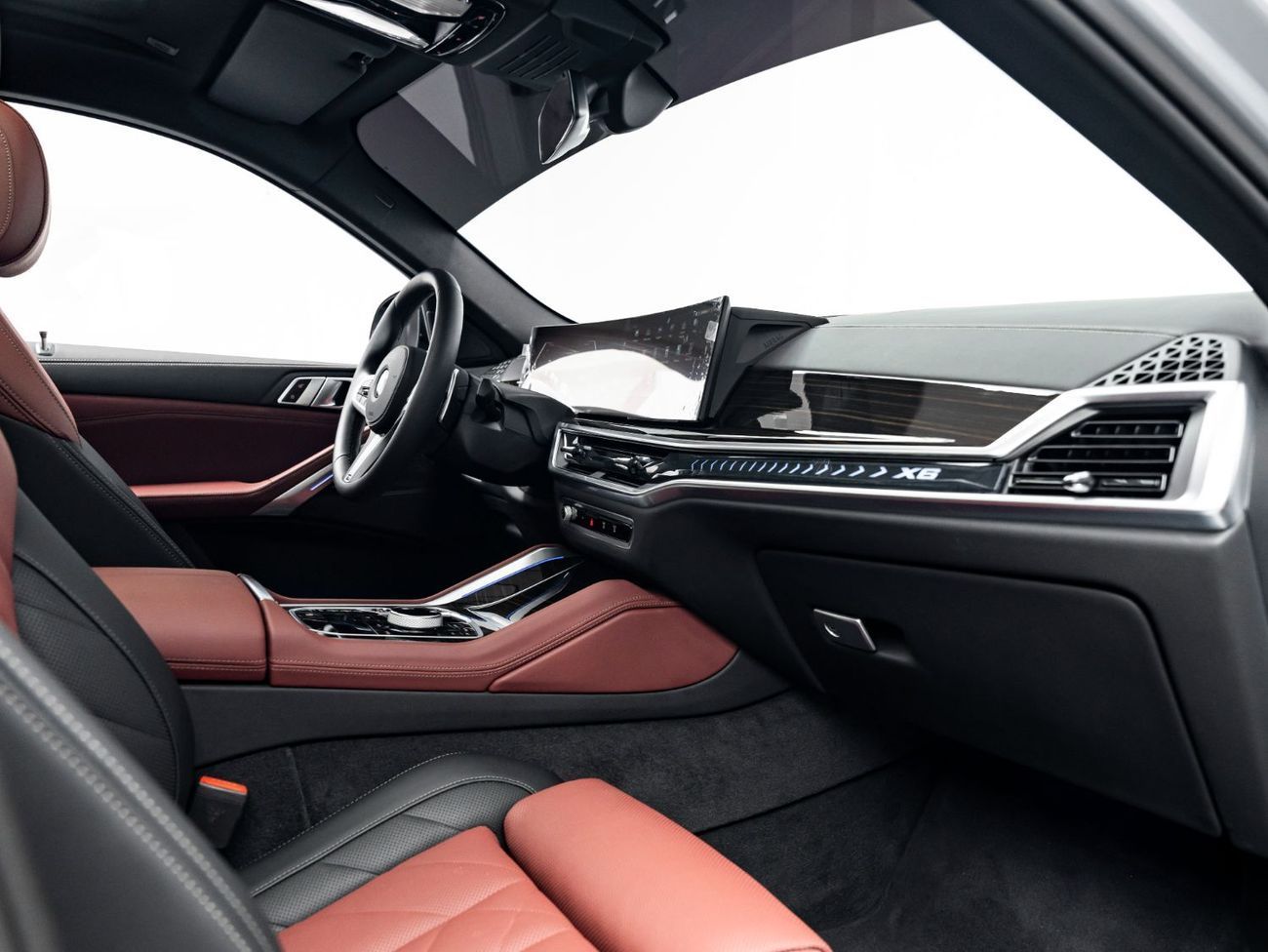 BMW X6 40i M Sport 3.0L 2025 BMW X6 XDrive 40i, 2029 BMW Warranty + Service Contract, Low KMs, GCC