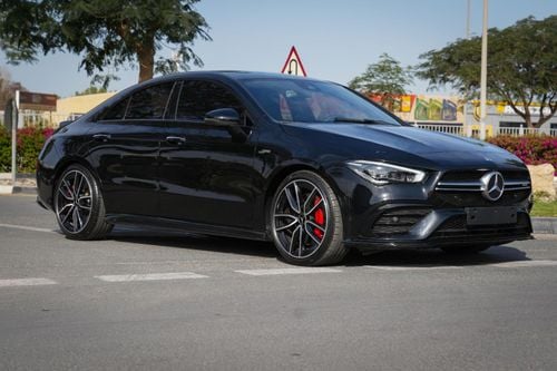 مرسيدس بنز CLA 35 AMG 4MATIC 2021!! GCC SPECS!! LOW MILEAGE!! FULL SERVICE HISTORY FROM THE DEALER