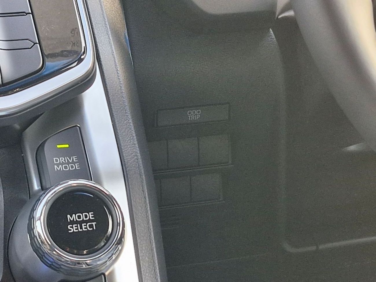 Toyota Land Cruiser 2025 TOYOTA LAND CRUISER 300 GX 3.5L PETROL (RIGHT HAND DRIVING) GX 5-SEATS BRAND NEW 0KM