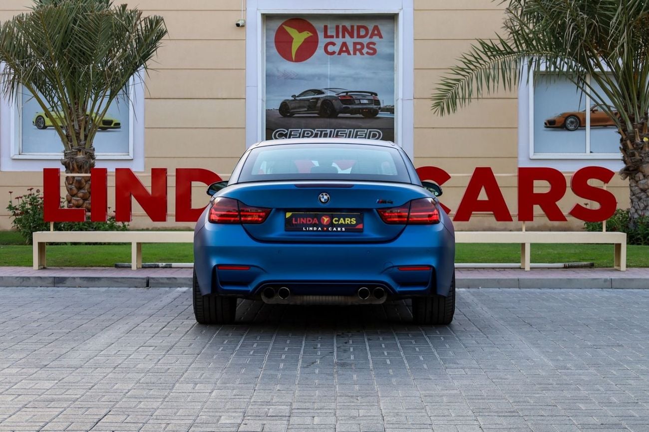 BMW M4 Std 3.0L 2016 BMW M4 M-Sport Convertible GCC Specs