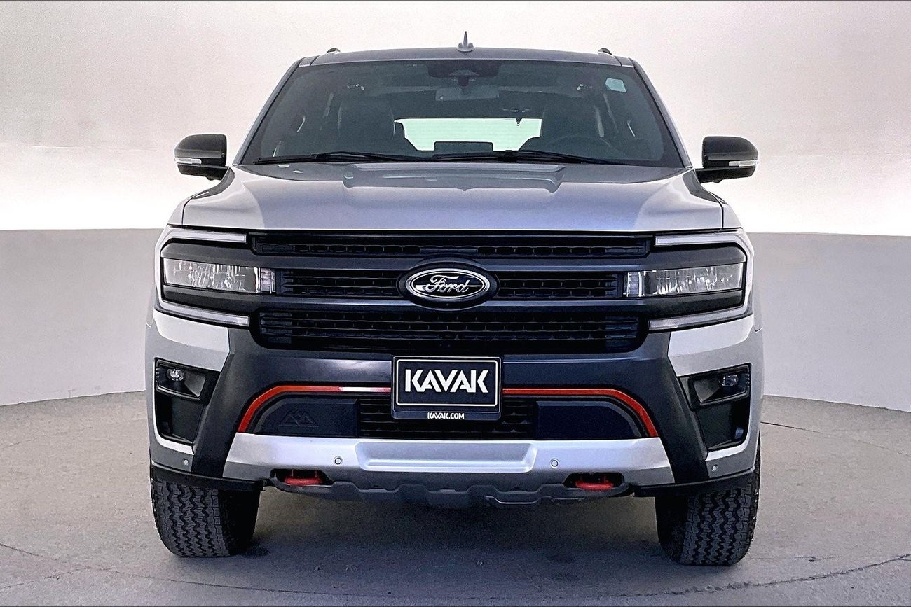 تويوتا لاند كروزر VXR | شامل الضمان | 0 ﺪﻔﻋﺓ ﺃﻮﻟﻯ