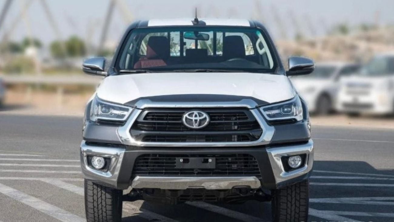 تويوتا هيلوكس Toyota Hilux 2.7L Petrol M/T 2023 Gray