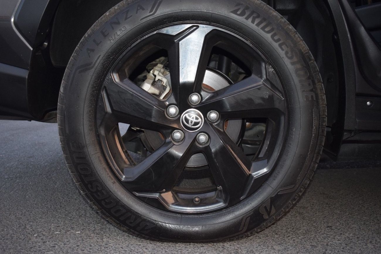 Toyota RAV4 Toyota rav4 2020 grey RHD FULL Options