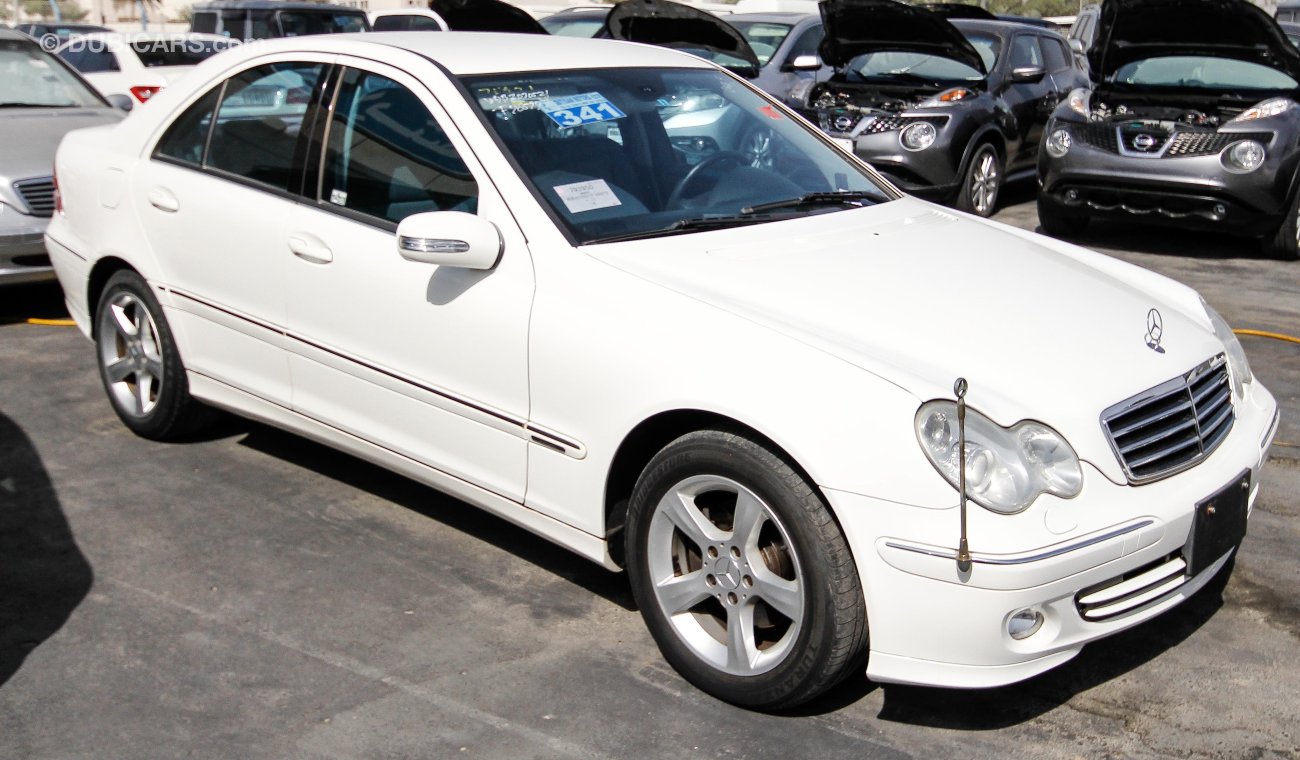 Mercedes-Benz C 230