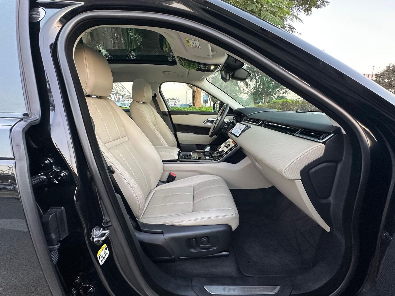 Land Rover Range Rover Velar P250 R-Dynamic SE 2.0L