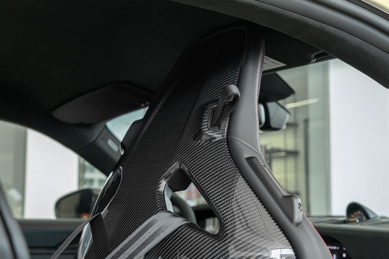 Porsche 911 GT3 4.0L Porsche 911 GT3 | Weissach package | Ceramic brakes | GCC | Dealer Warranty and Service Con