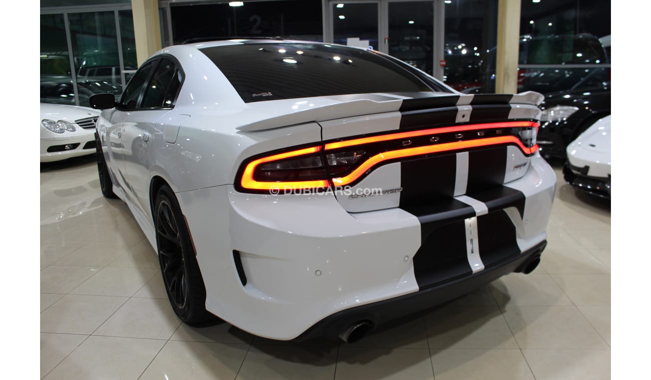 Dodge Charger hell cat