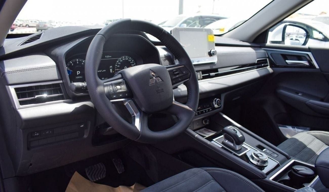 Mitsubishi Outlander Brand New Mitsubishi OutlanderHighLine 2025 Export 2.5L FWD | A/T |White/Black| Petrol | OUTLANDER-H