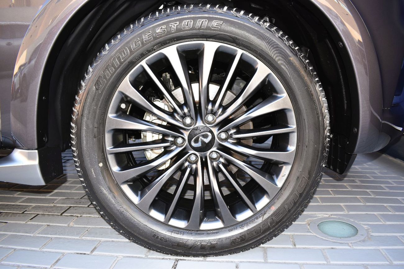 إنفينيتي QX80 Luxe 8st 5.6L