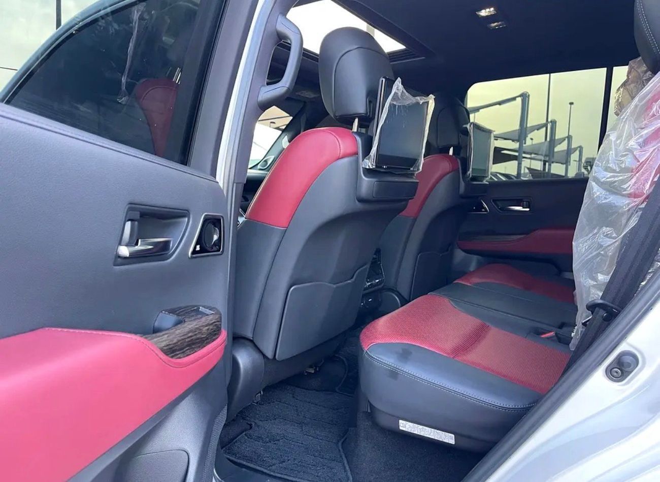 Toyota Land Cruiser VXR 2022 Model VXR TWIN TURBO 3.5L ENGINE FULL OPTION VERY CLEAN AND PERFECT CONDITION