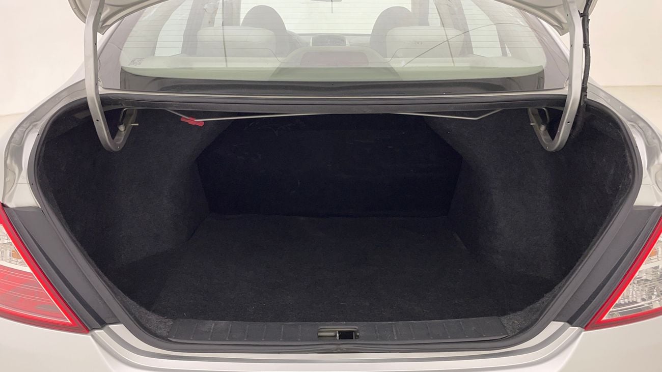 نيسان صني SV 1.5 | بدون دفعة مقدمة | اختبار القيادة في المنزل