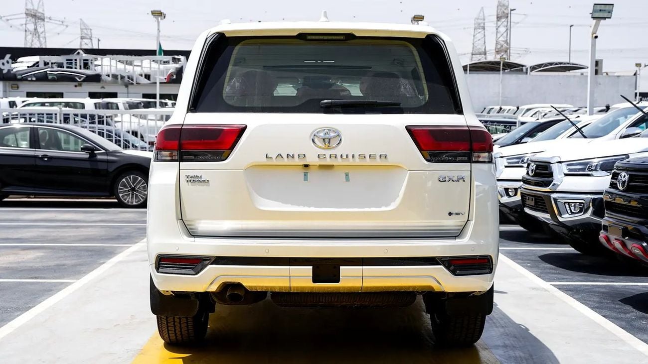 Toyota Land Cruiser GXR 3.5L HYBRID GCC Specs