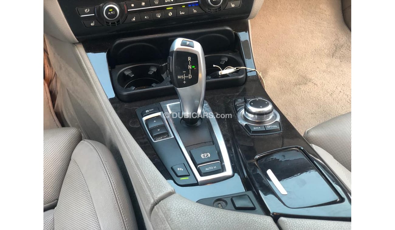 BMW 550i I 4.4L Twin Turbo Engine, Leather+Memory+Driver+Passenger Power Seats, DVD+Navigation+Rear Camera