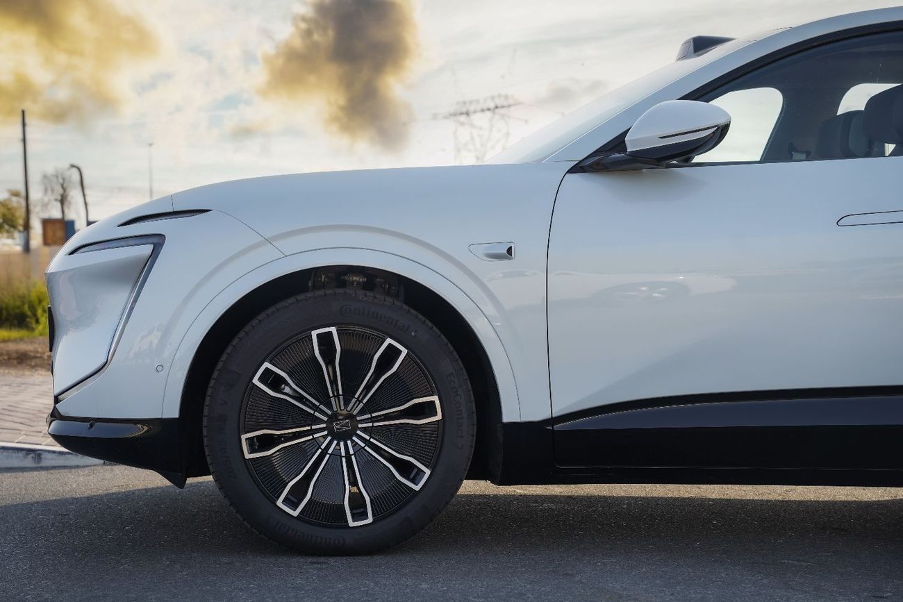 أفاتر 07 2025 AVATR 07  ULTRA 4WD EXTENDED RANGE EDITION 0Km