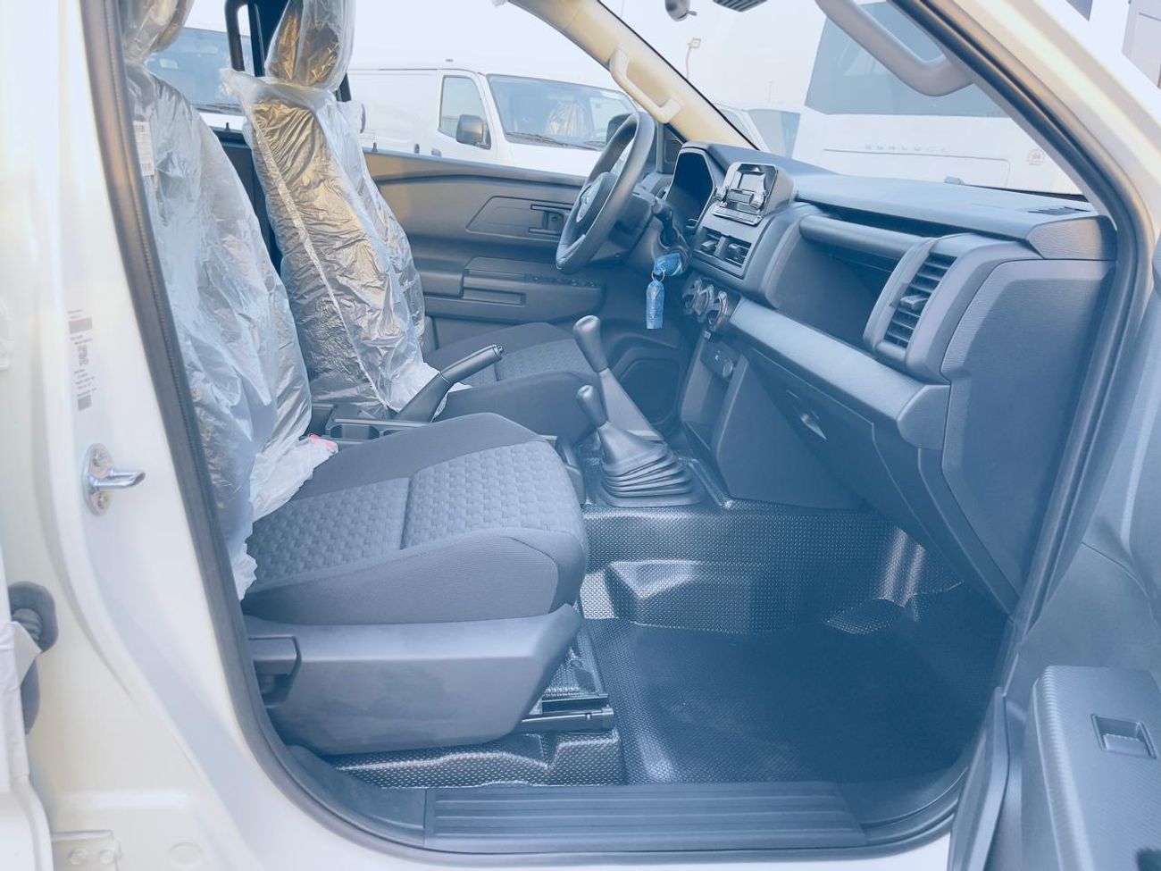 ميتسوبيشي L200 MITSUBISHI L200 GL 2.4L (128 HP) Double Cab Utility