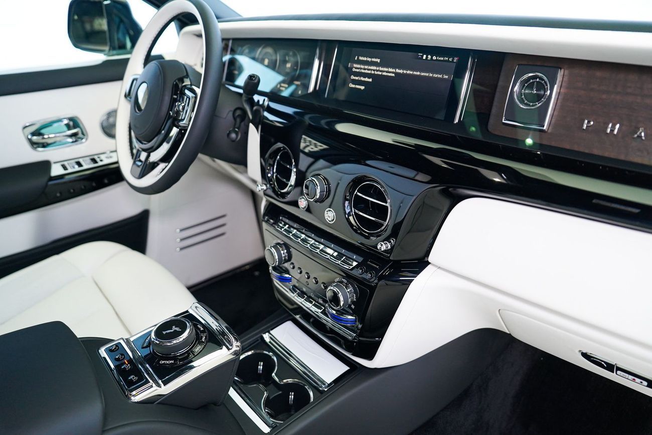 رولز رويس فانتوم Std 6.8L