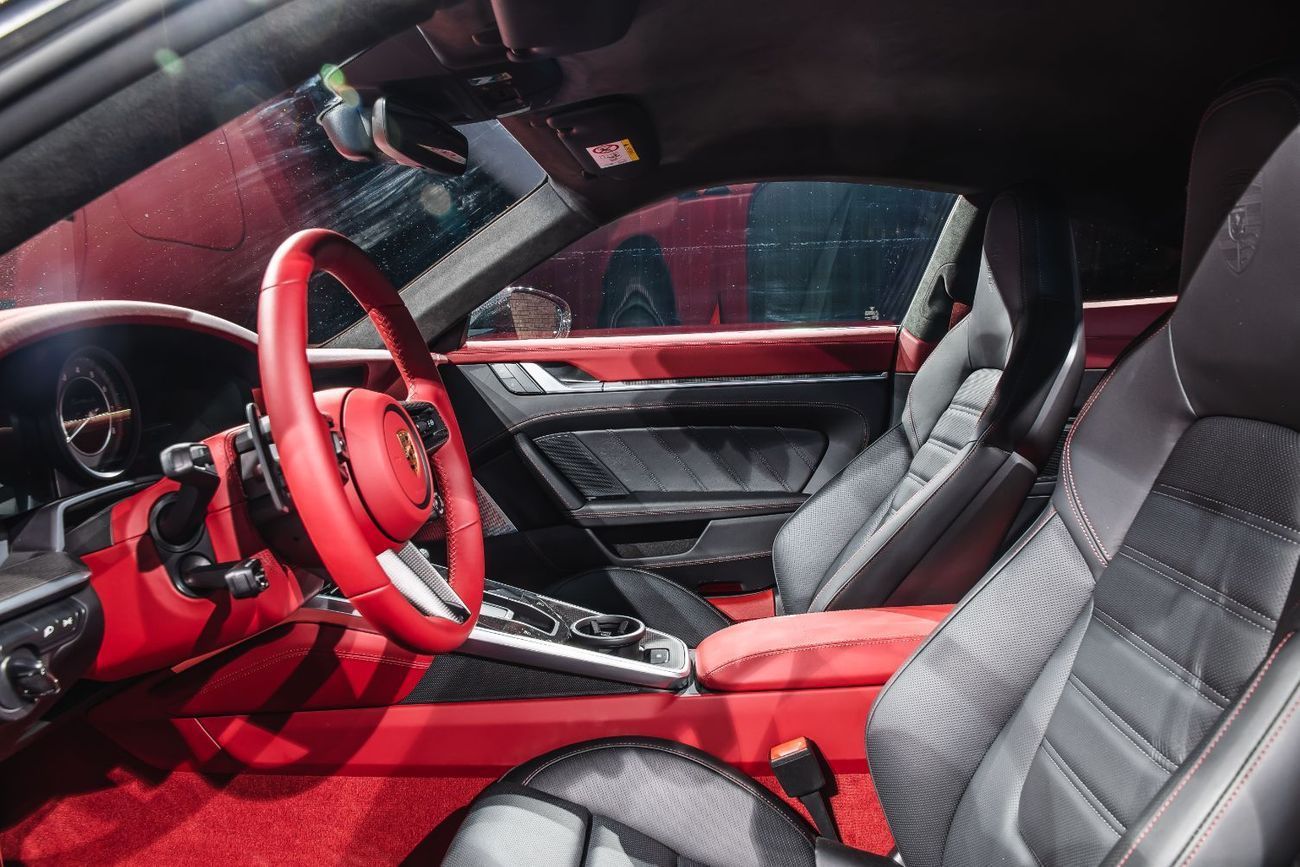 بورش 911 Porsche 911 (992) Turbo S Topcar +Full Carbon body 1of 7