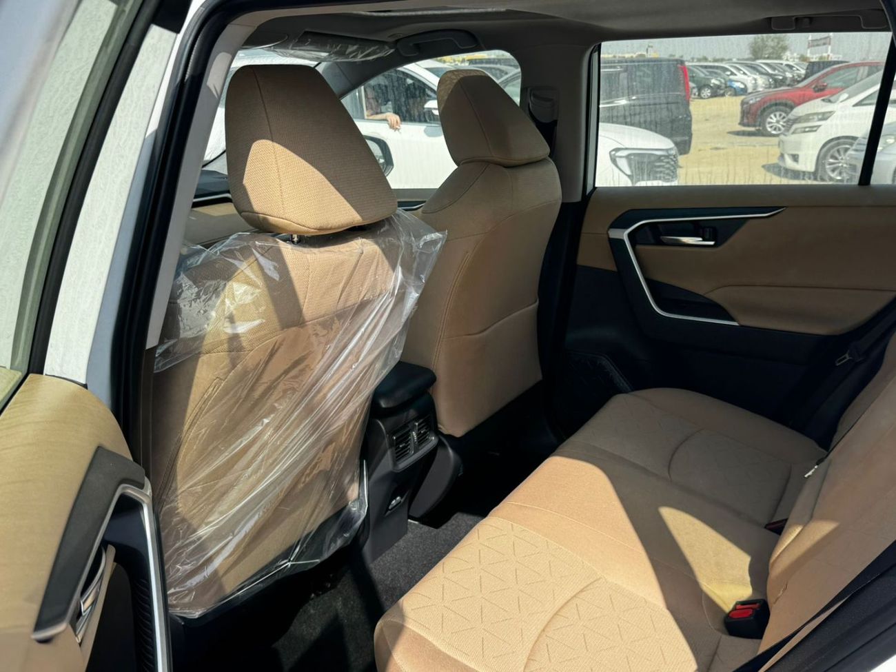 Toyota RAV4 2025 TOYOTA RAV 4 2.5L HYBRID SUNROOF FABRIC SEATS GCC SPEC MID OPTION