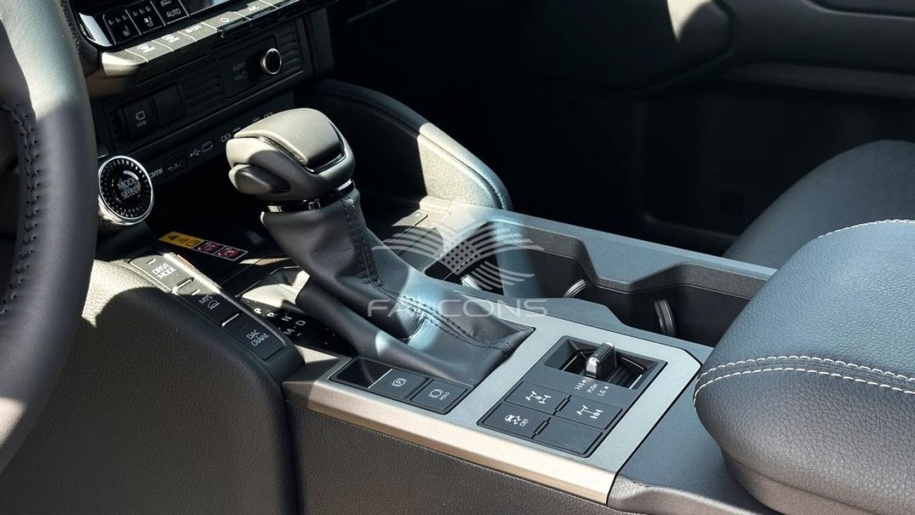 تويوتا برادو Toyota/Prado 2.4L NG/TJALU TURBO PETROL 4X4 LUXURY (WX+) 7P 8AT( ONLY FOR EXPORT )