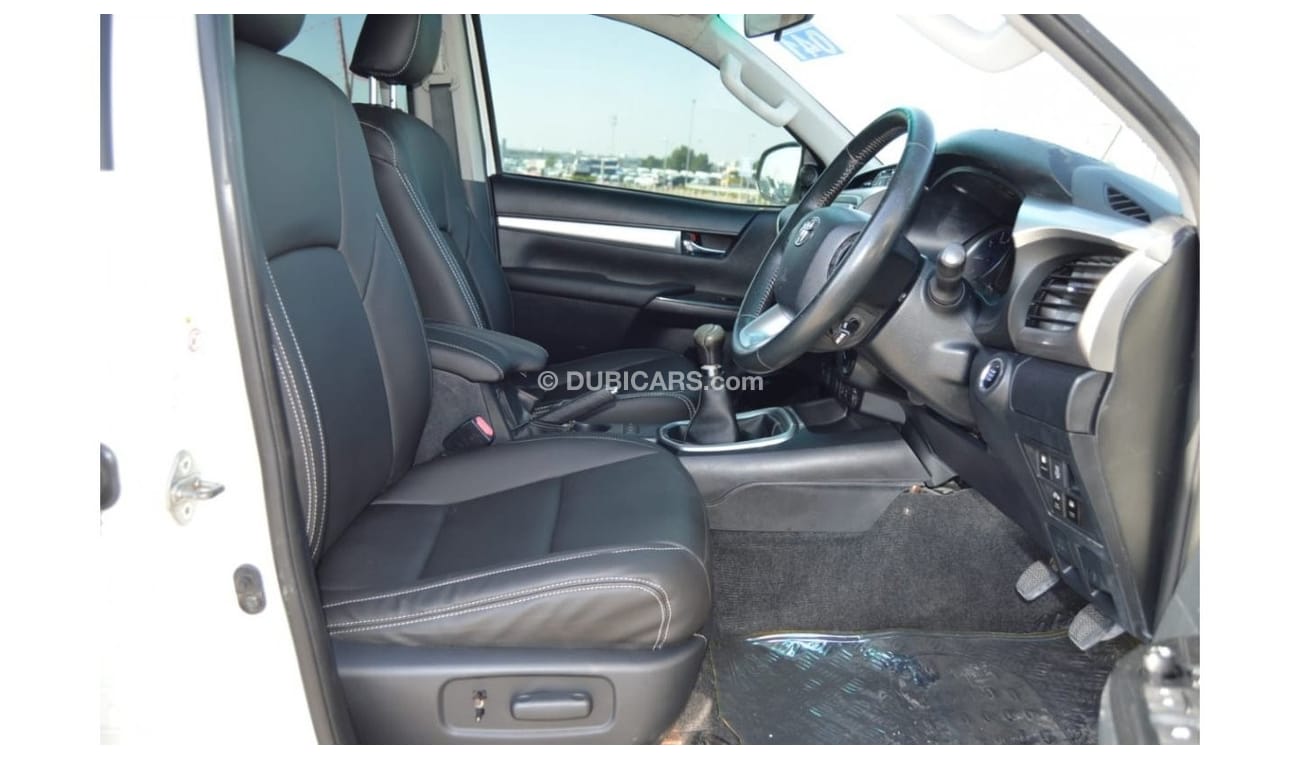 Toyota Hilux Full option clean car