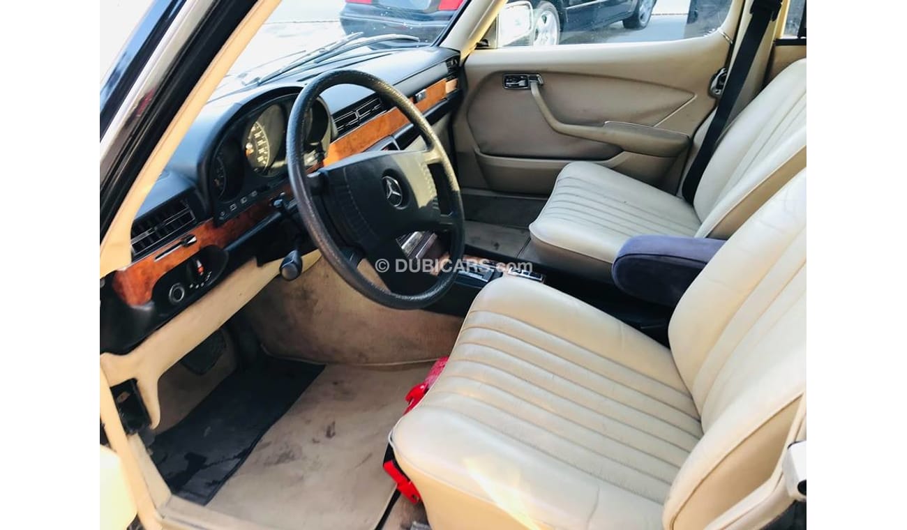 Mercedes-Benz 450 SEL 6.9