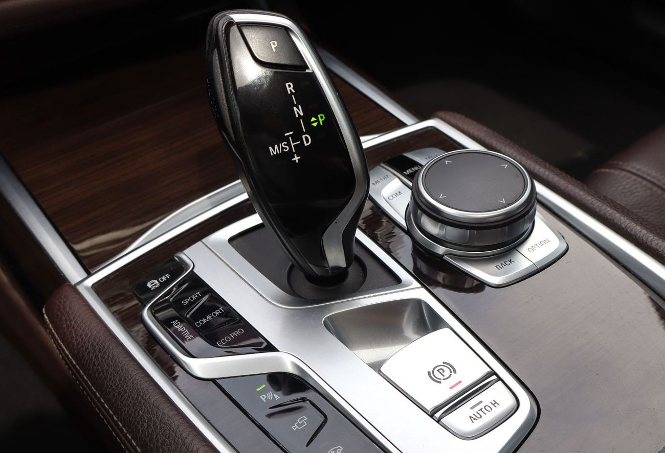 BMW 730Li Exclusive 2.0L