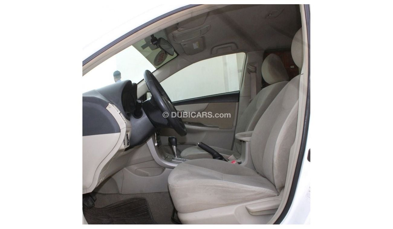 تويوتا كورولا XLI تويوتا كرولا 2013 ابيض خليجي 1.6 بحالة ممتازة بدون حوادث