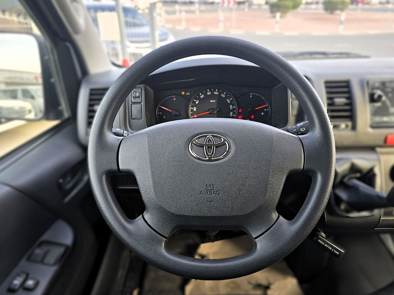 تويوتا هاياس GLS -High Roof  Panal Van 2.7L