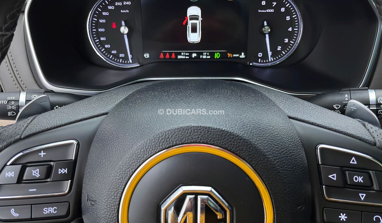 أم جي RX8 LUX 2000