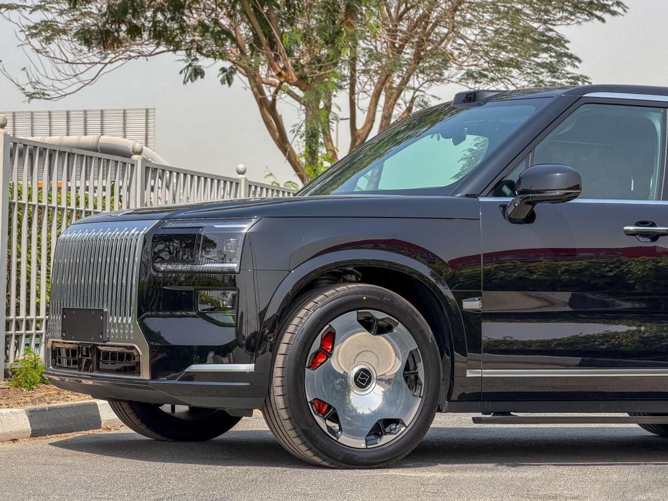 زيكر 9X 2025 ZEEKR 9X Ultra 55KWH I Range 1250KM  I2.0L DM-I Plugin Hybrid (898HP) I warranty&service