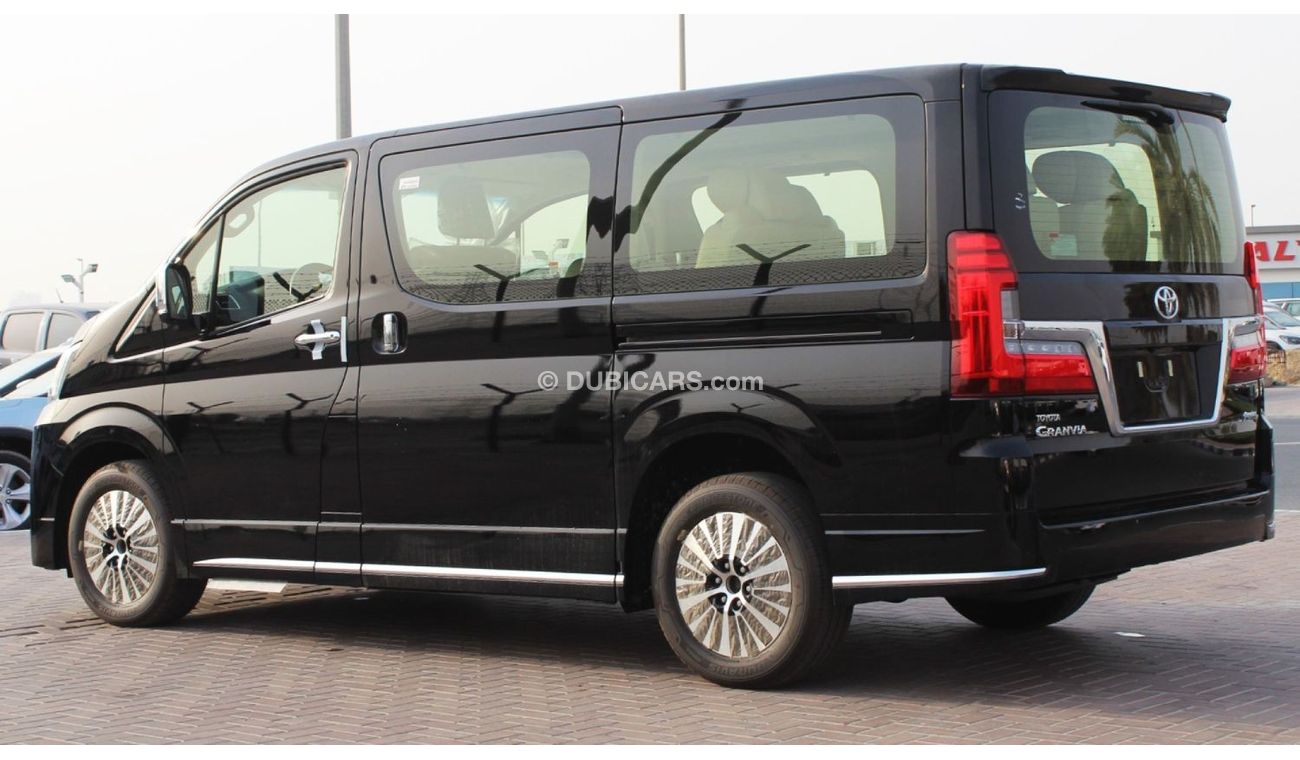 تويوتا جرافينا TOYOTA GRANVIA 2.8L WAGON 6 SEATS AT