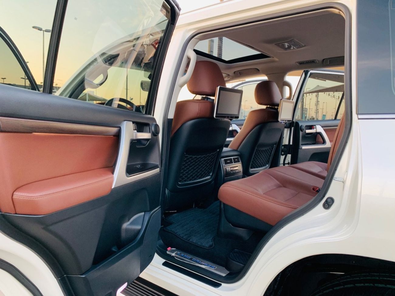 Toyota Land Cruiser VXR