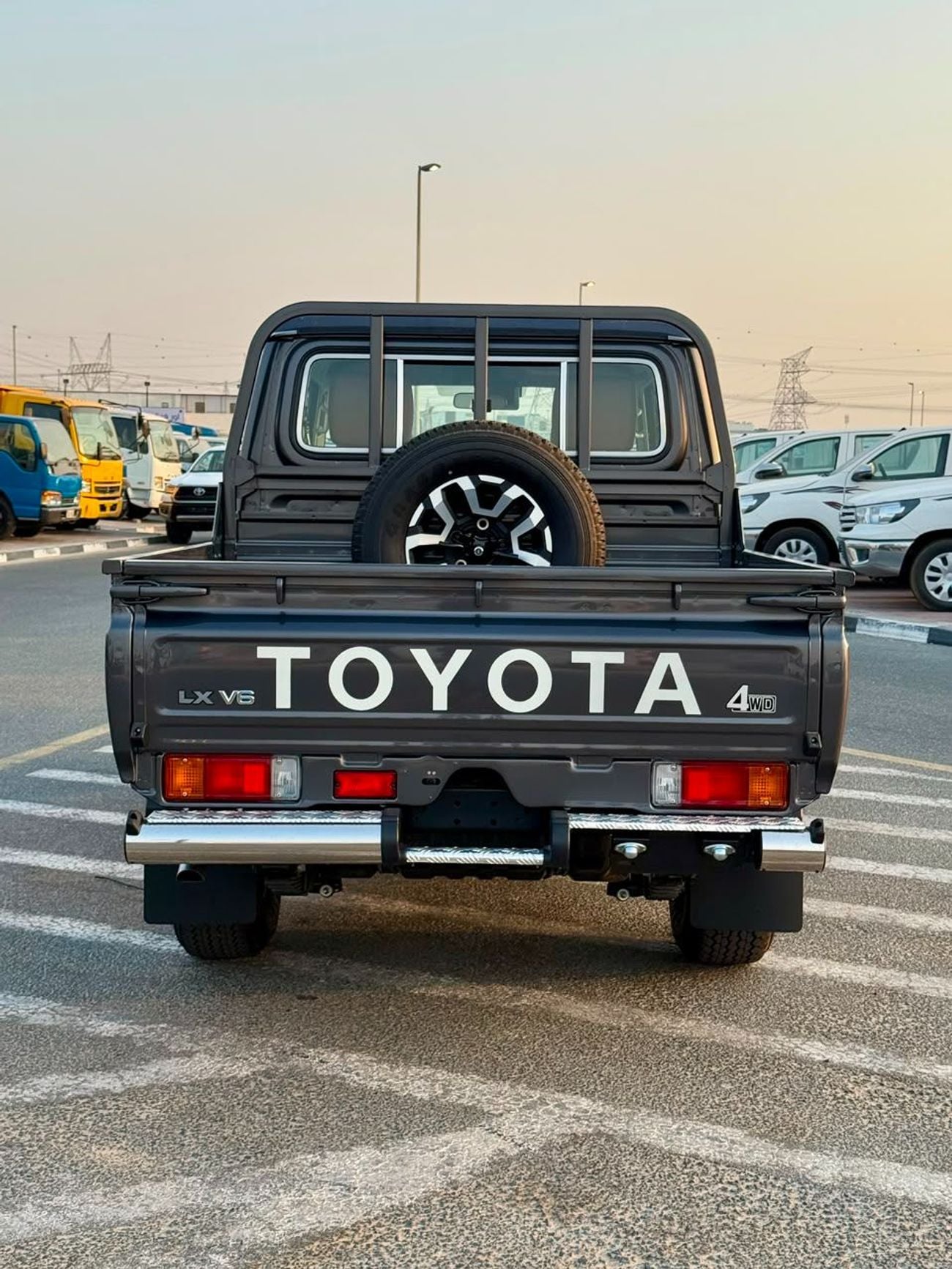 Toyota Land Cruiser Pickup 70 Toyota Land Cruiser (70 Series) (GRJ79) 4.0L Double Cabin 2026