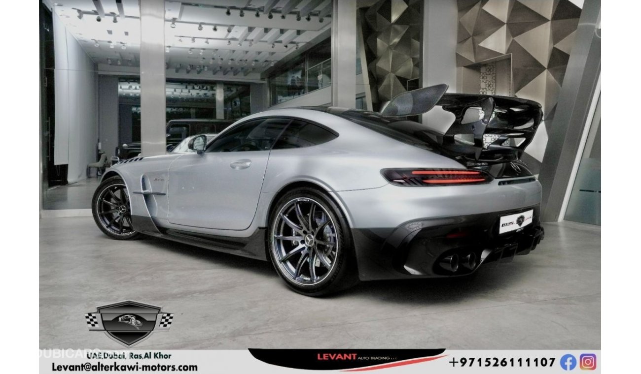 مرسيدس بنز AMG GT BRAND NEW MERCEDES GT BLACK SERIES 0KM IN MASSIVE CONDITION FULLY LOADED FOR SALE