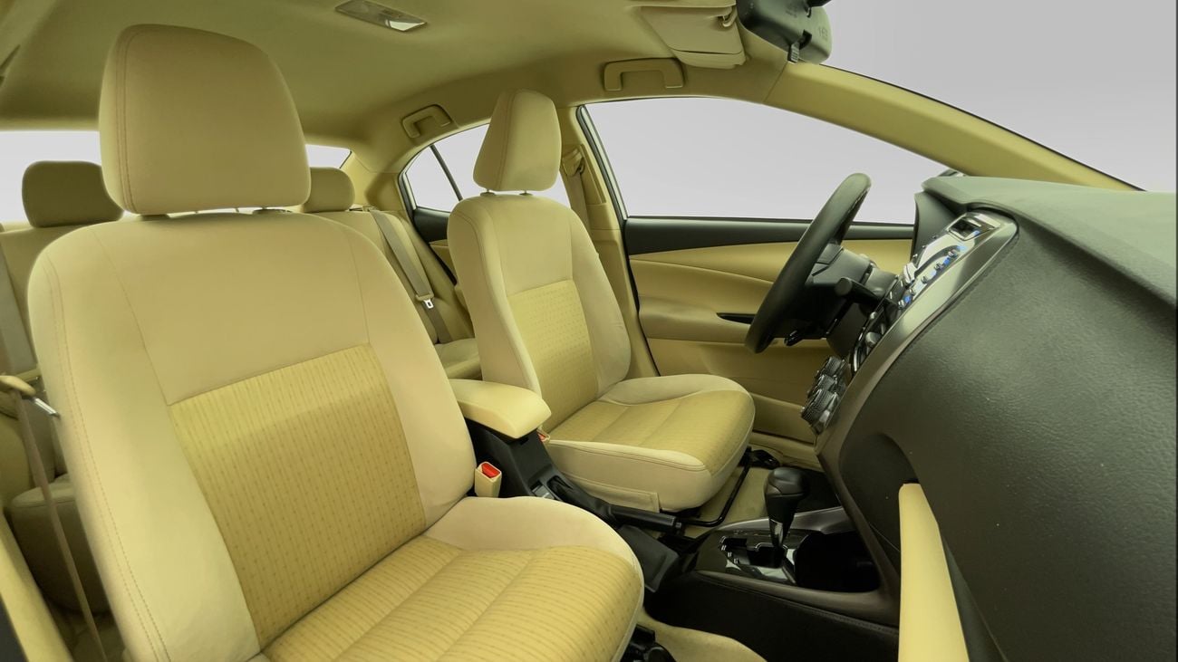 تويوتا يارس SE 1.5 | بدون دفعة مقدمة | اختبار القيادة في المنزل