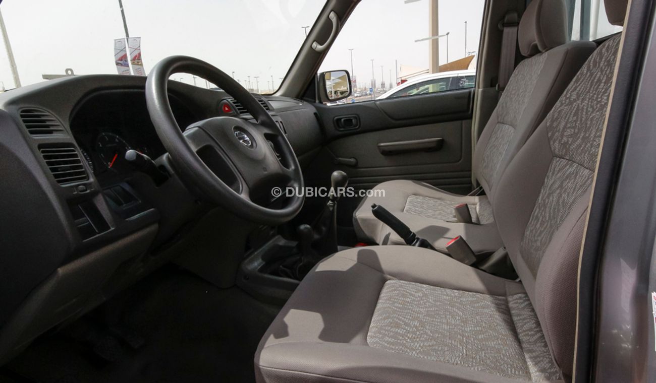 نيسان باترول بيك آب