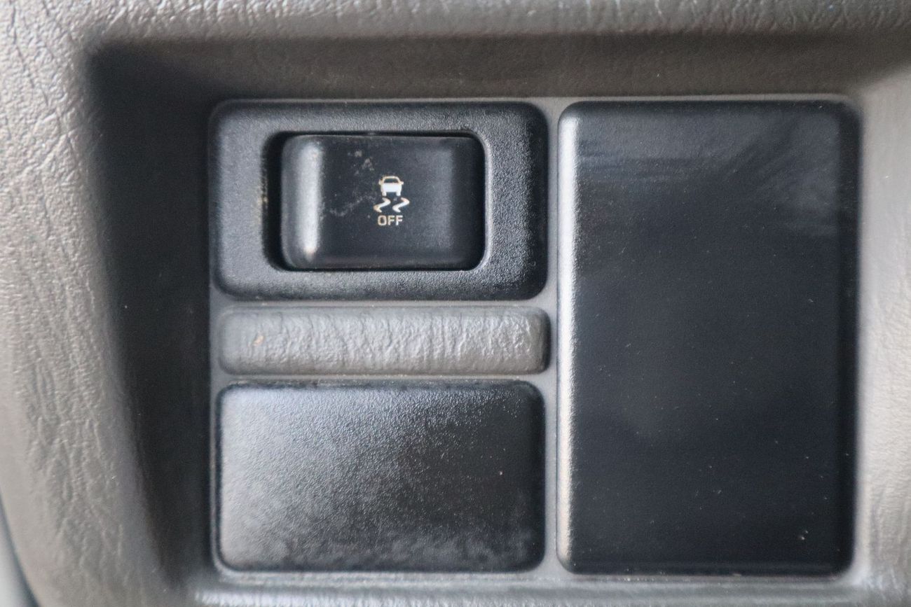 نيسان باترول بيك آب