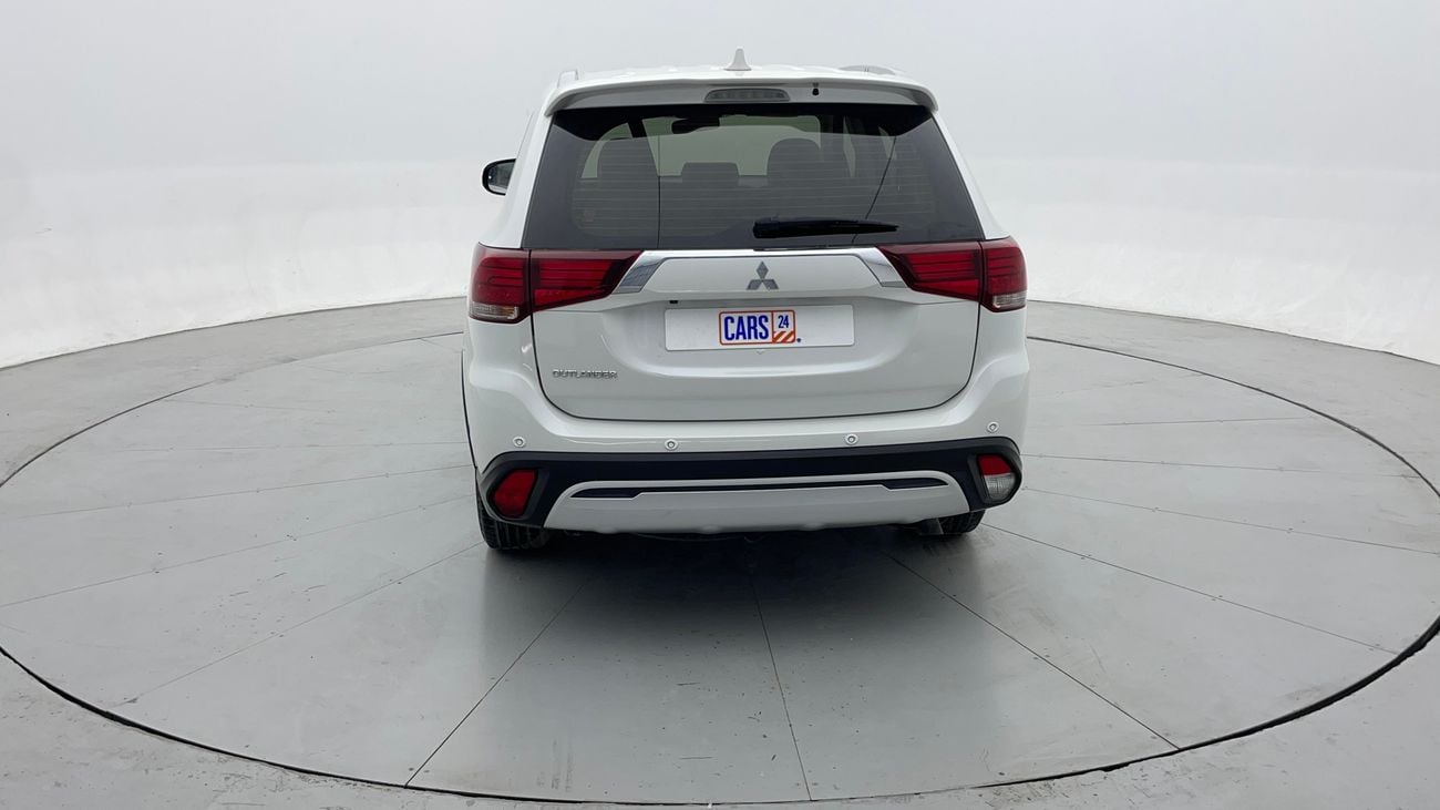 ميتسوبيشي آوتلاندر GLS MID 3 | بدون دفعة مقدمة | اختبار قيادة مجاني للمنزل