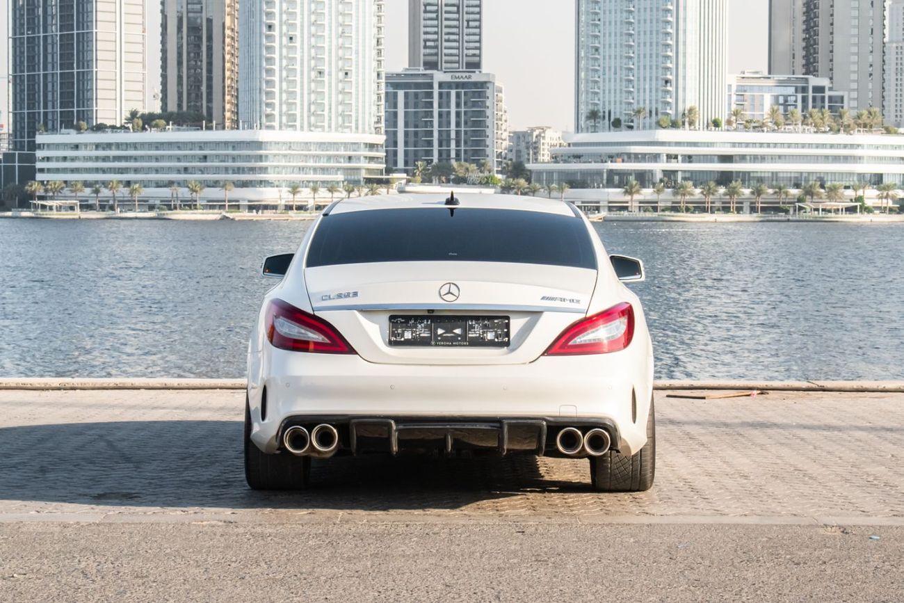 مرسيدس بنز CLS 63 AMG Std 5.0L