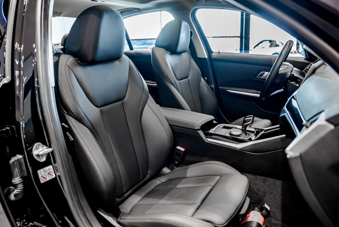 BMW 320i Exclusive 2020 BMW 320i, 2025 BMW Warranty + Service Contract, Full Service History, Low KMs, GCC