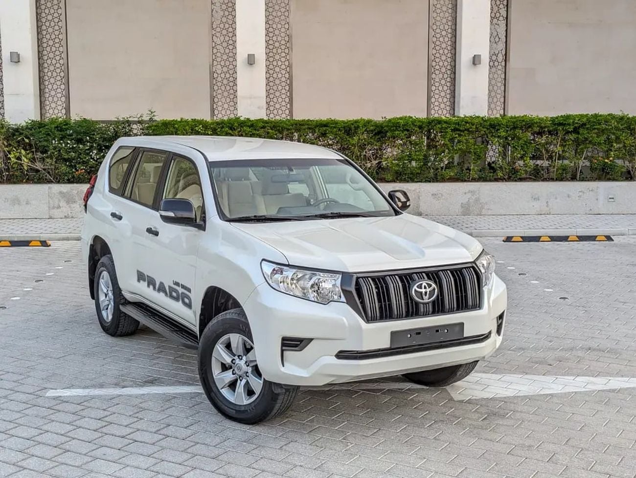 Toyota Prado TXL1 V4 2.7L ORIGINAL PAINT LOW MILEAGE IN EXCELLENT CONDITION