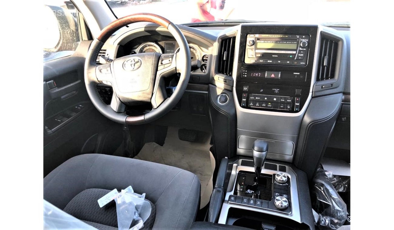 Toyota Land Cruiser GRAND TOURING,4.0L,V6,SUNROOF,LEATHER SEATS,POWER SEAT,20'' ALLOY WHEELS,2019MY