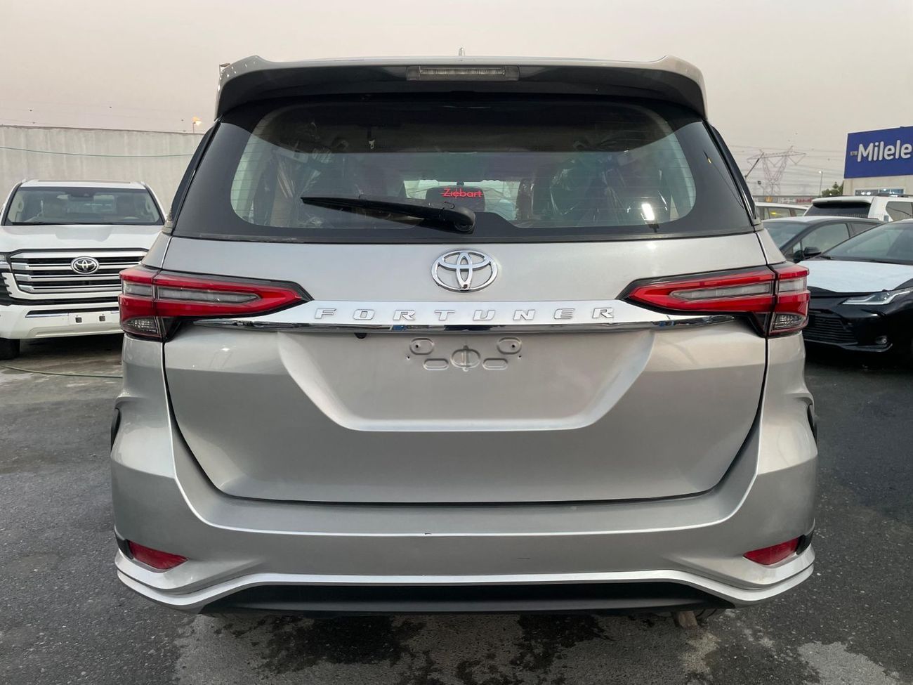 تويوتا فورتونر EXR 2.7L (160 HP)