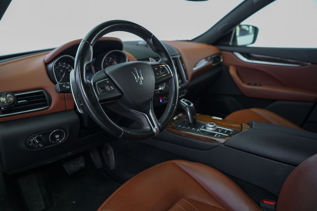 مازيراتي ليفونت S 3.0L (424 HP)