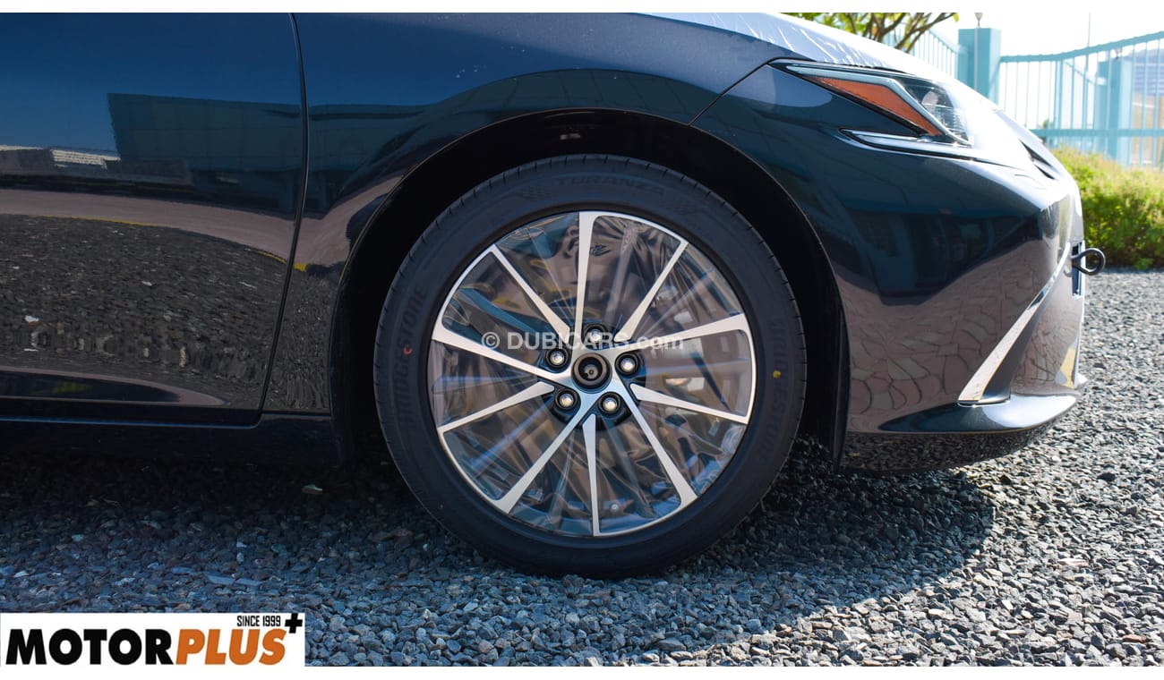 Lexus ES 300 h radar, seat heater, big screen, export only 2024 Euro specs