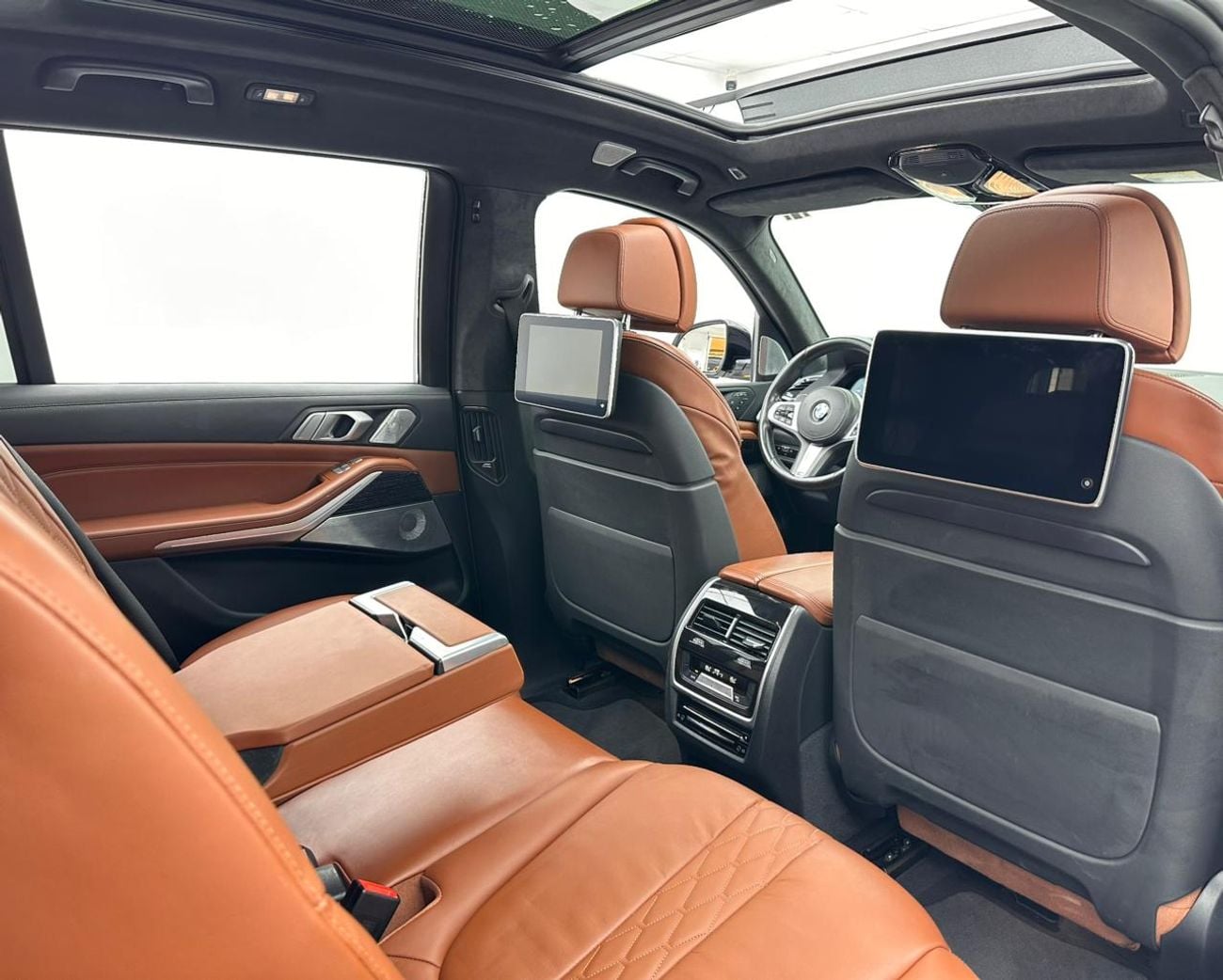 بي أم دبليو X7 2022 BMW X7 M50i M-Sport, 05/2026 BMW Warranty + Service Contract, BMW Full Service History, GCC